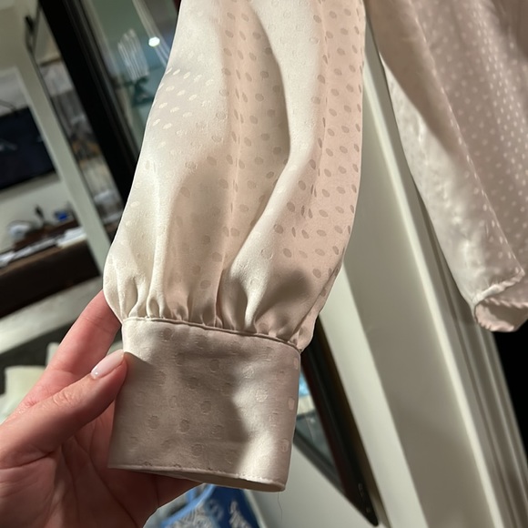 Loft Blouse - Picture 2 of 5